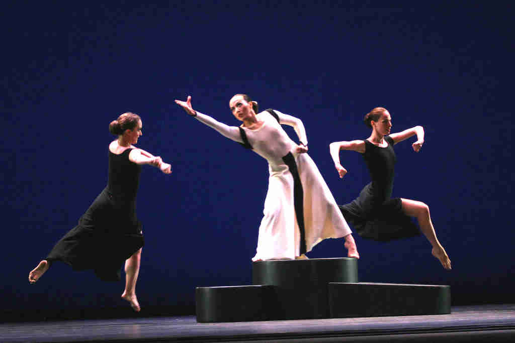 MARTHA GRAHAM Dance Company